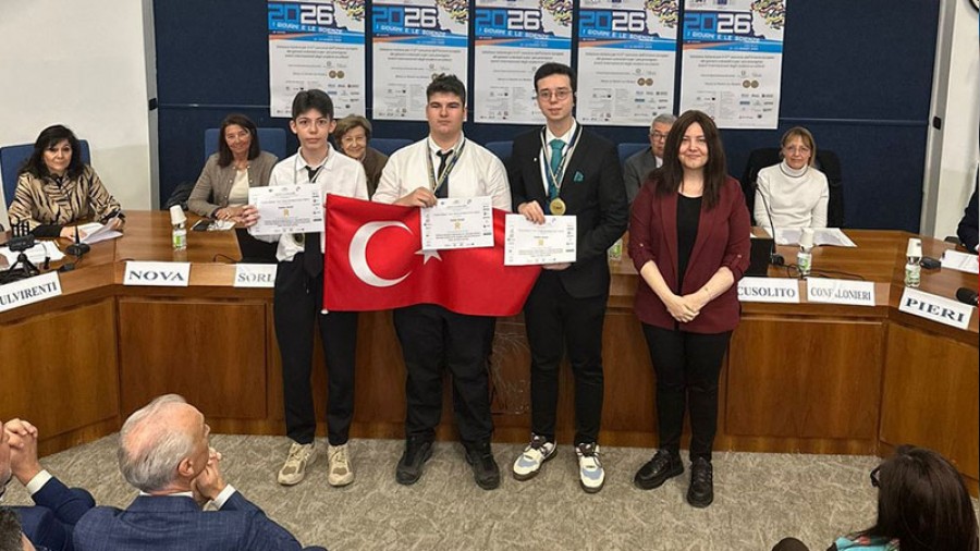 Emine �rnek Okullar��ndan uluslararas� ba�ar�!