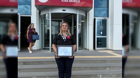 Zaferin Mimar Berna l Mazbatasn Ald