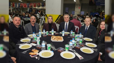 Bursa B�y�k�ehir Belediyesi Orhangazi�de �ftar Sofras� Kurdu