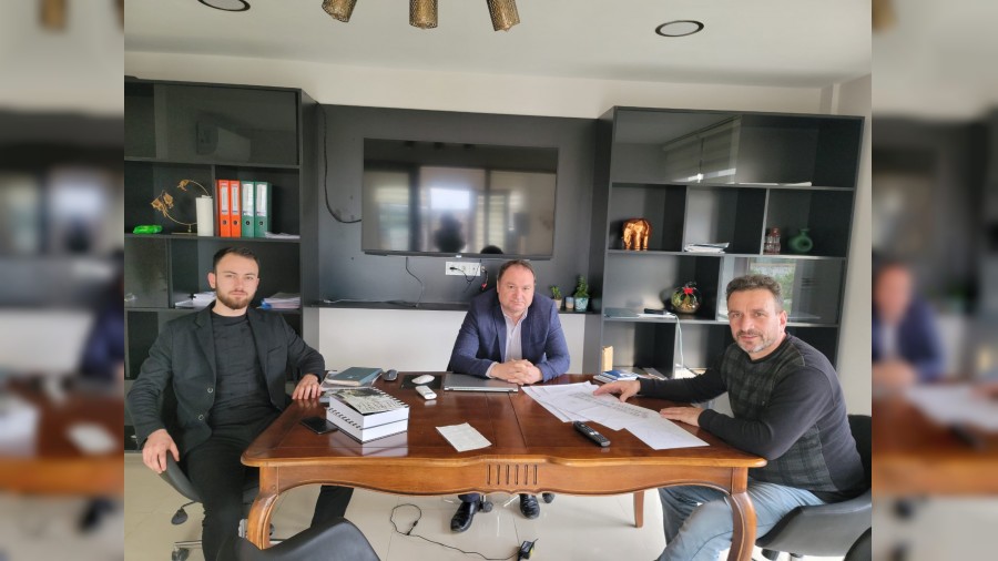 Kurtlar Vadisinin E�ref Beyi �le T�rkiye ve Ortado�u�yu Konu�tuk