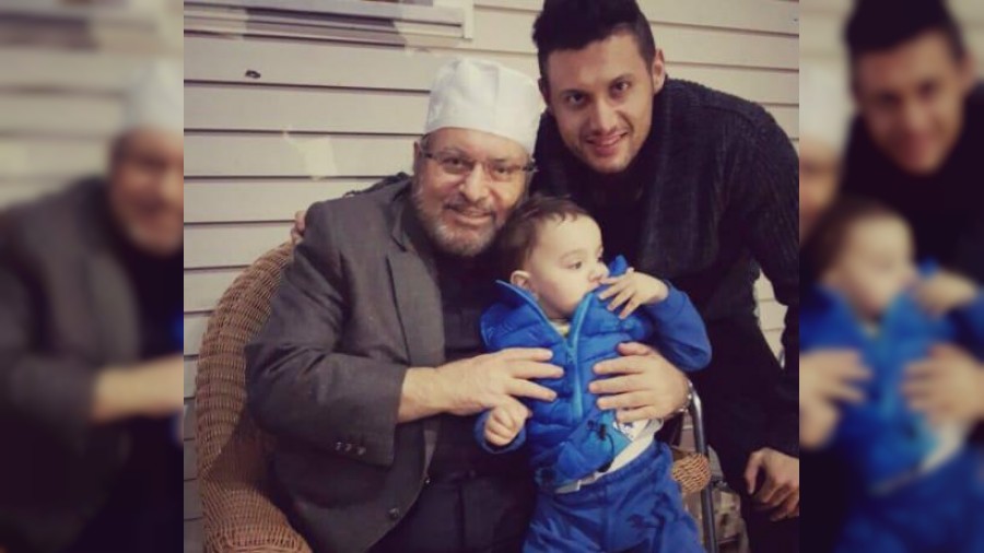 �OCUKLA �OCUK OLAN B�R G�N�L �NSANI:  PROF. DR. HAYDAR BAޒIN �OCUKLARLA KURDU�U DER�N BA�